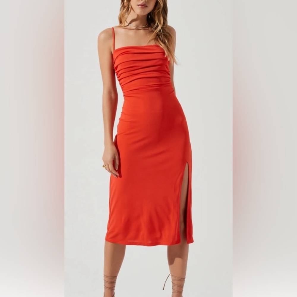 Astr Women's Orange Midi Dress